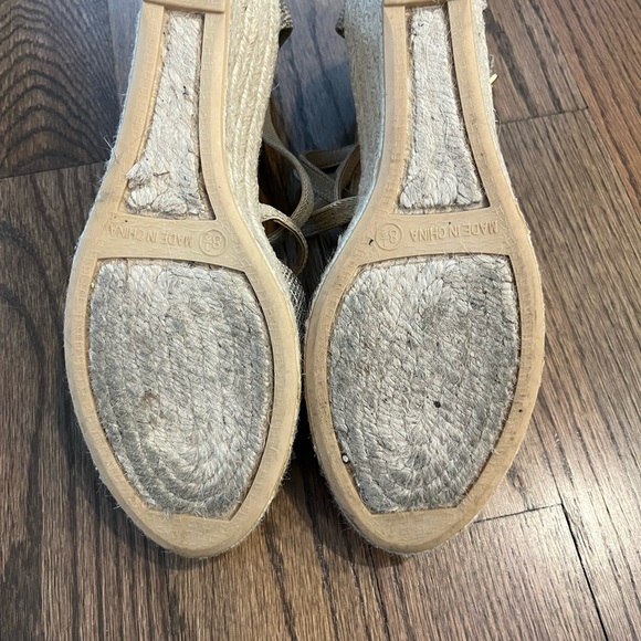 Natural Linen Espadrille with Wedge Heel and Elasticized Adjustable Strap - Picture 5 of 6